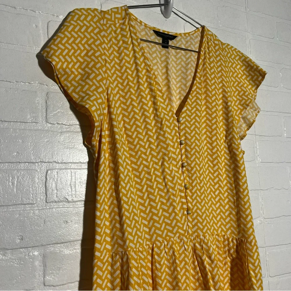 Banana Republic Womens Dress Yellow Medium Flowy V Neckline Flutter Sleeves - Picture 2 of 8